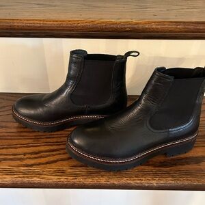 Miller Water Resistant Black Leather Caslon Ankle Boots